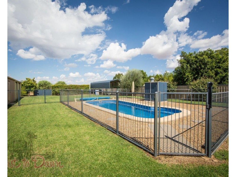 18 TAYLOR STREET, St George QLD 4487