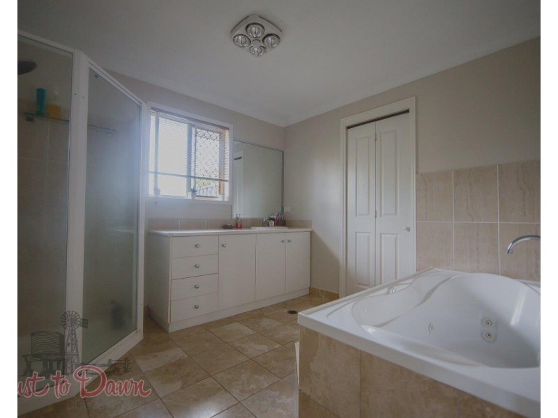 18 TAYLOR STREET, St George QLD 4487