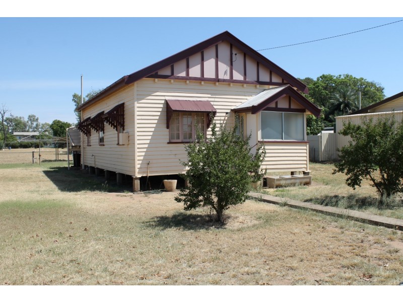 71 VICTORIA STREET, St George QLD 4487