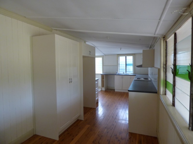98 ALFRED STREET, St George QLD 4487
