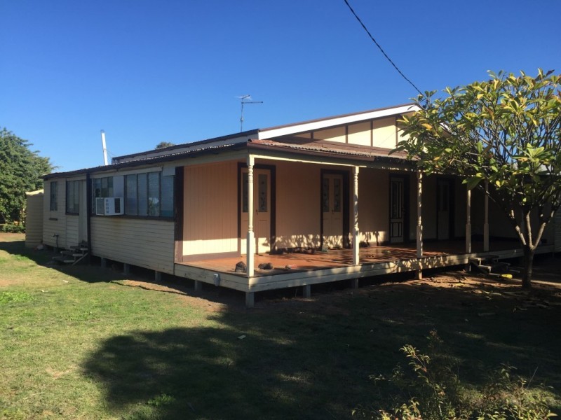 98 ALFRED STREET, St George QLD 4487