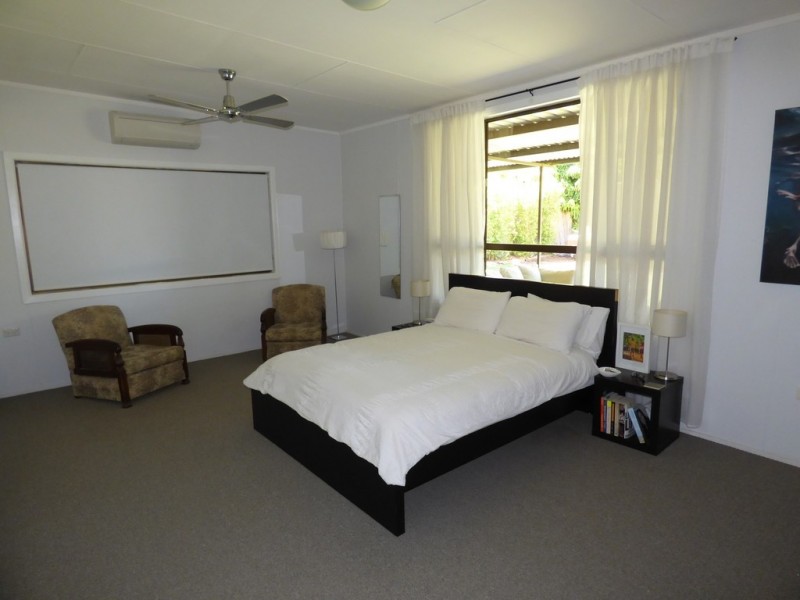 16 Victoria Street, St George QLD 4487