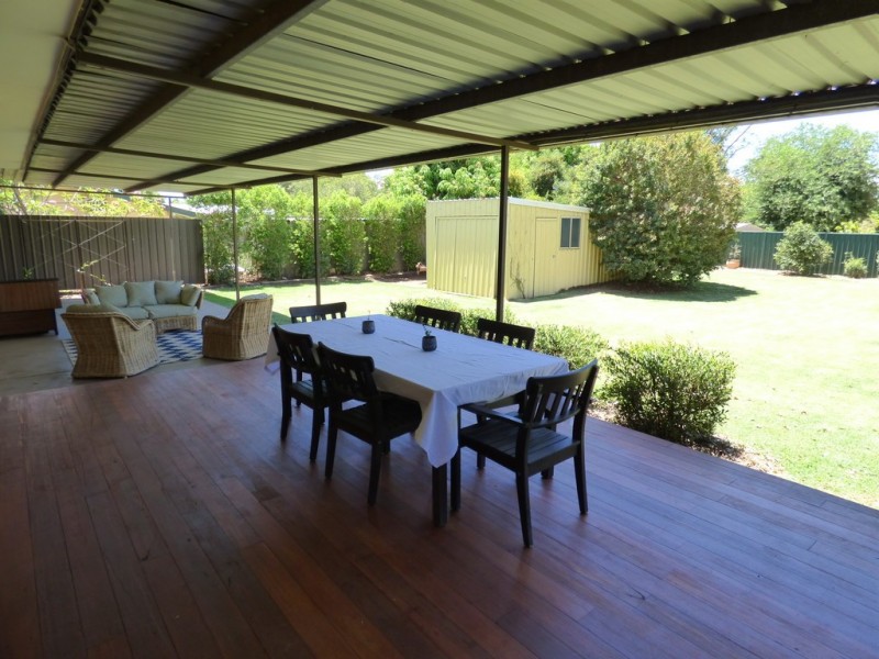 16 Victoria Street, St George QLD 4487