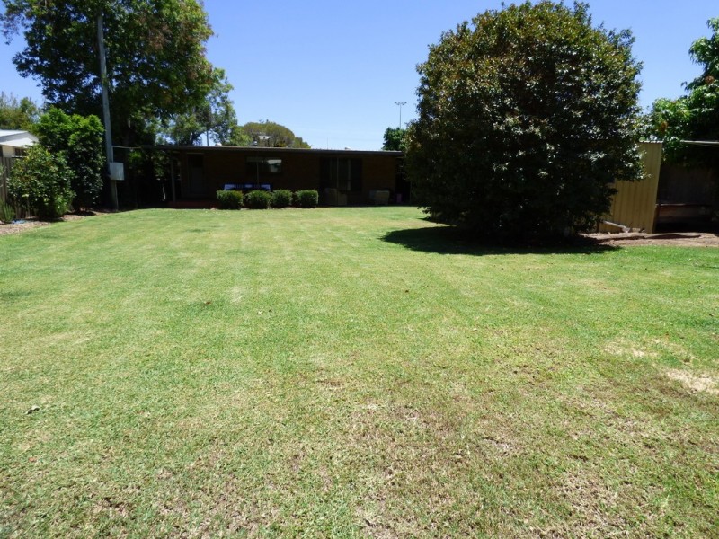 16 Victoria Street, St George QLD 4487