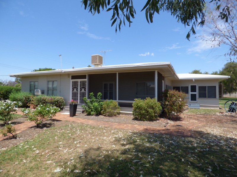 43-45 Victoria Street, St George QLD 4487