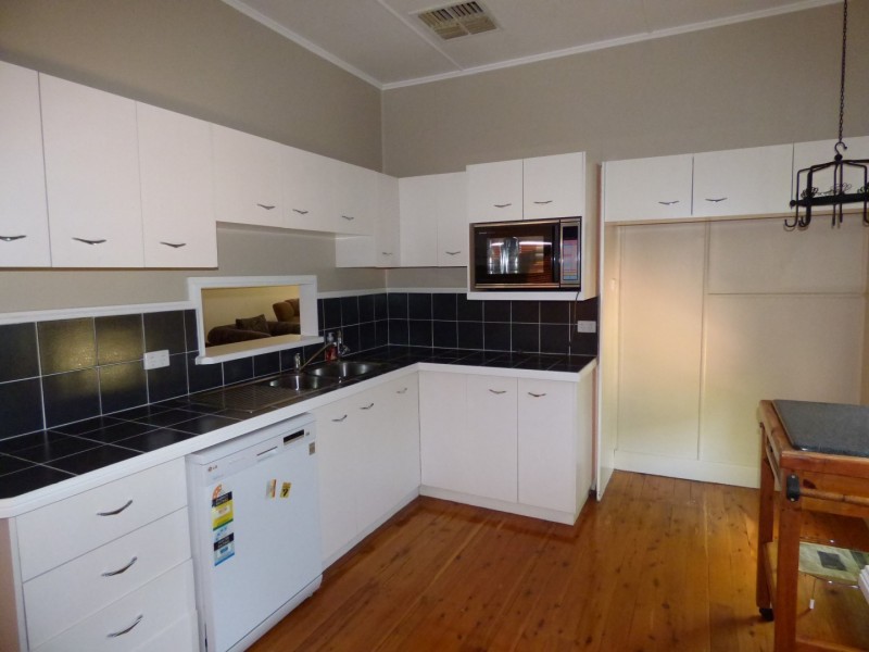 43-45 Victoria Street, St George QLD 4487