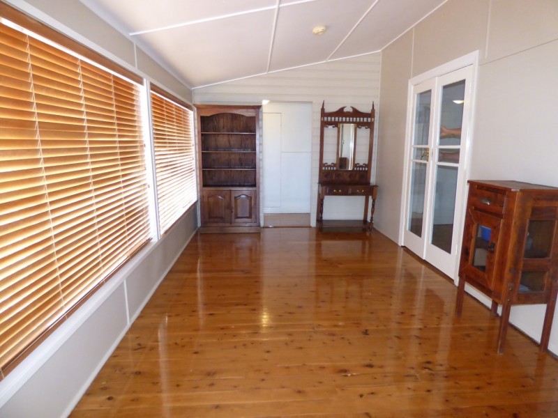 43-45 Victoria Street, St George QLD 4487