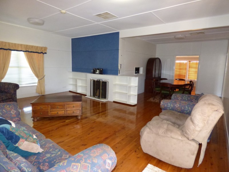 43-45 Victoria Street, St George QLD 4487