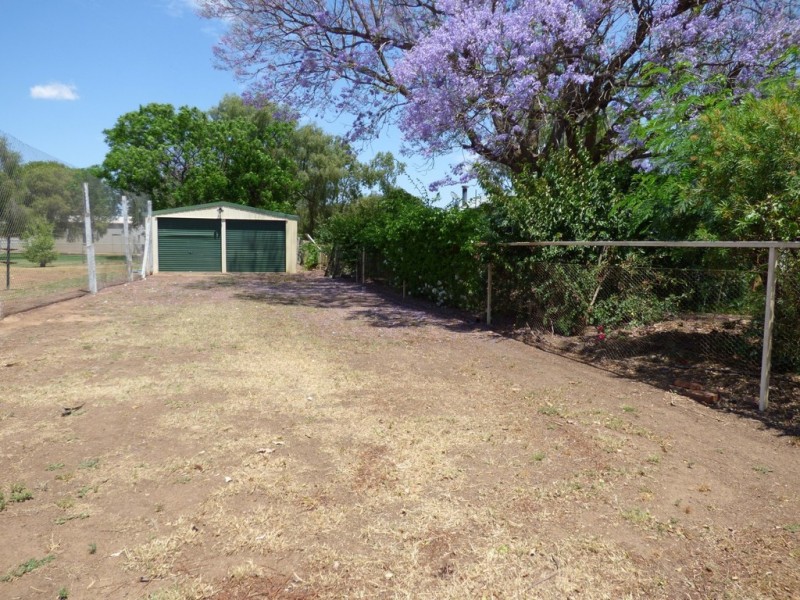 43-45 Victoria Street, St George QLD 4487