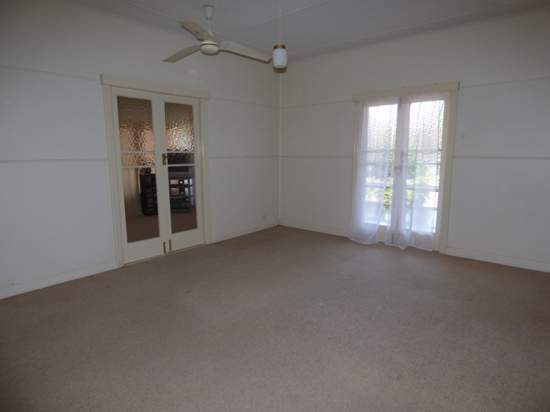 43-45 Victoria Street, St George QLD 4487