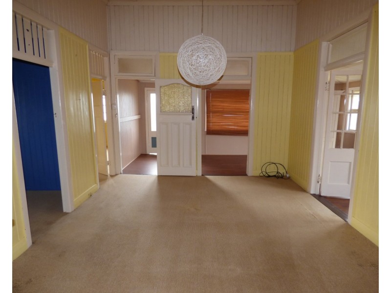 82 Alfred Street, St George QLD 4487