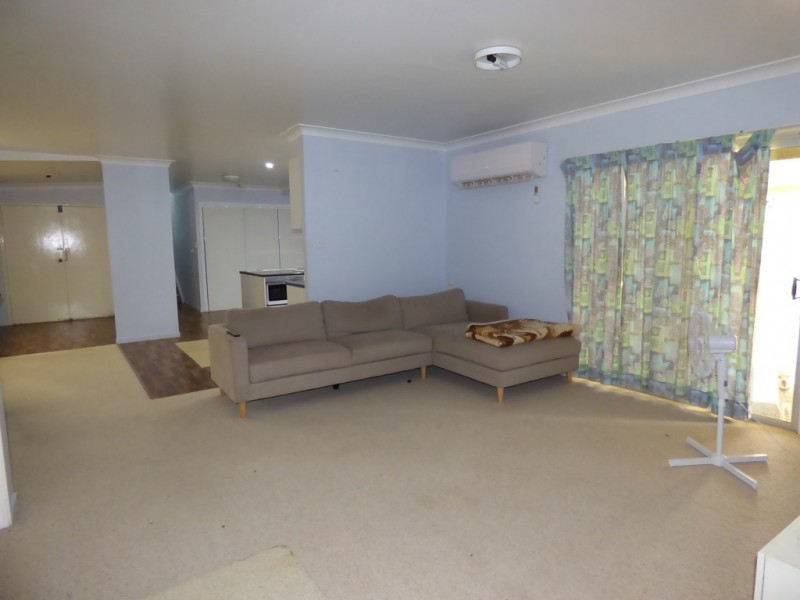 75 Church Street, St George QLD 4487