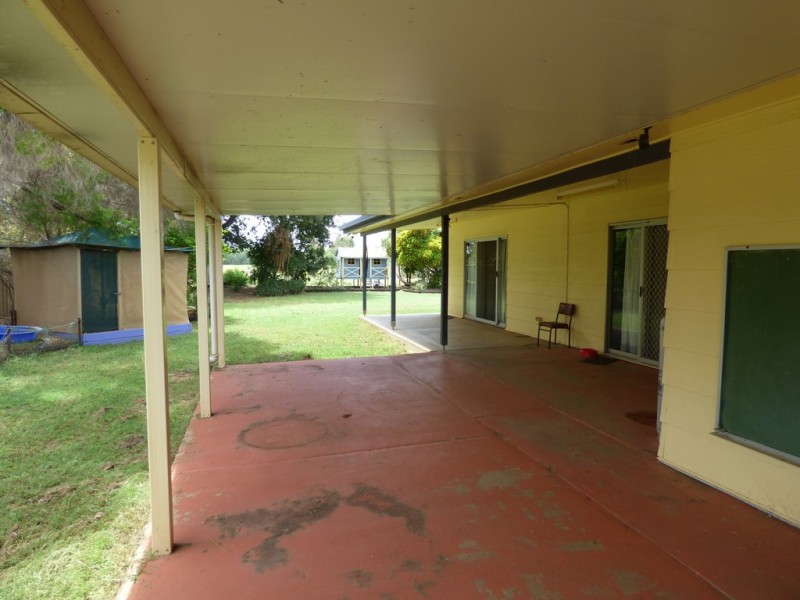 75 Church Street, St George QLD 4487