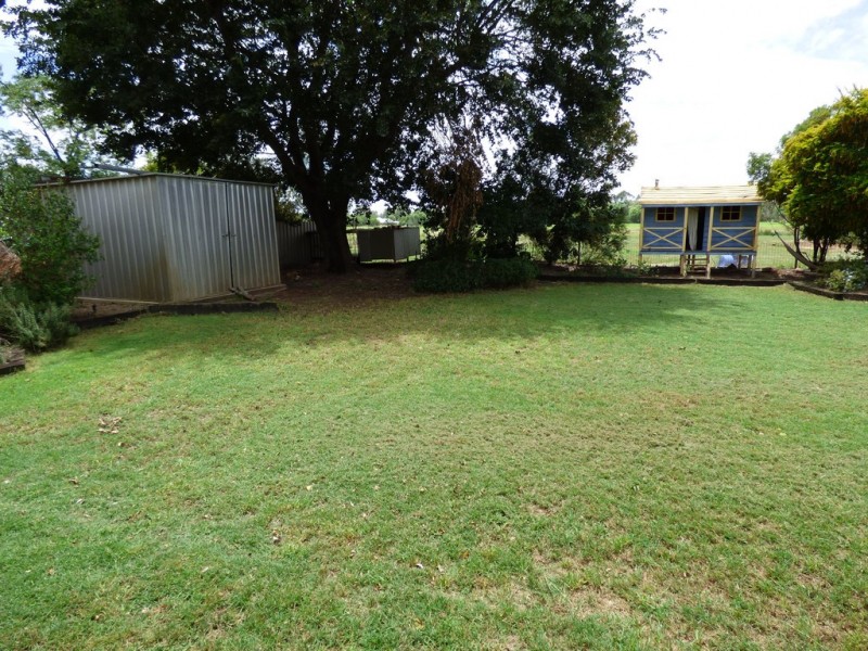 75 Church Street, St George QLD 4487