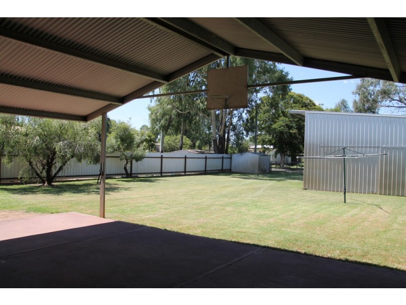 9 Carnation Avenue, St George QLD 4487