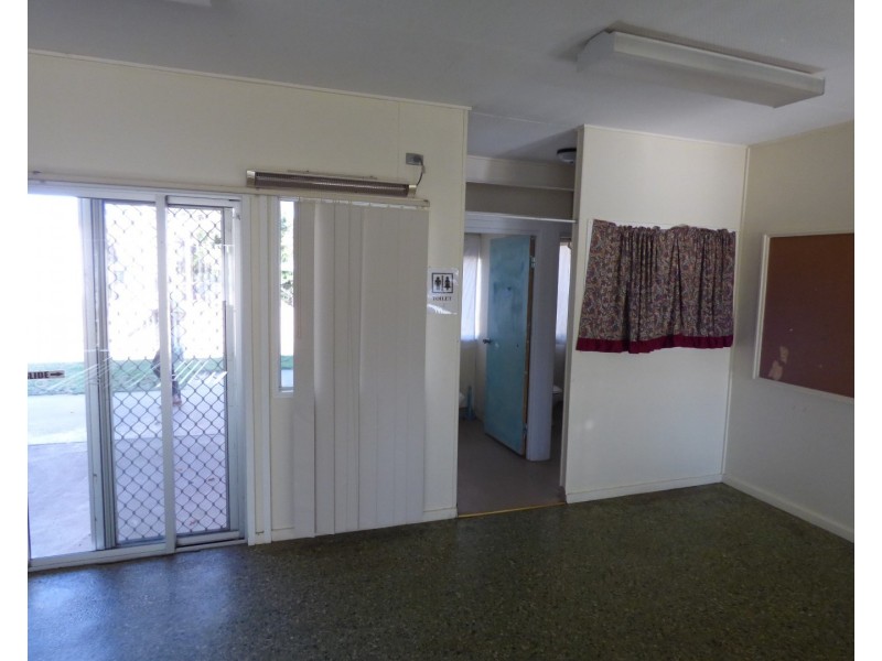 140-142 Victoria Street, St George QLD 4487