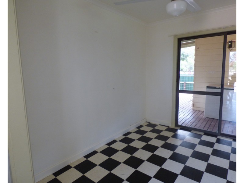 66 Murchison Street, St George QLD 4487