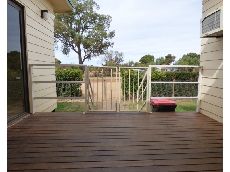 66 Murchison Street, St George QLD 4487