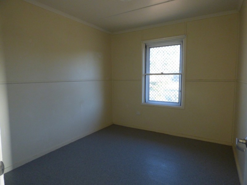 18 Lignum Avenue, Dirranbandi QLD 4486