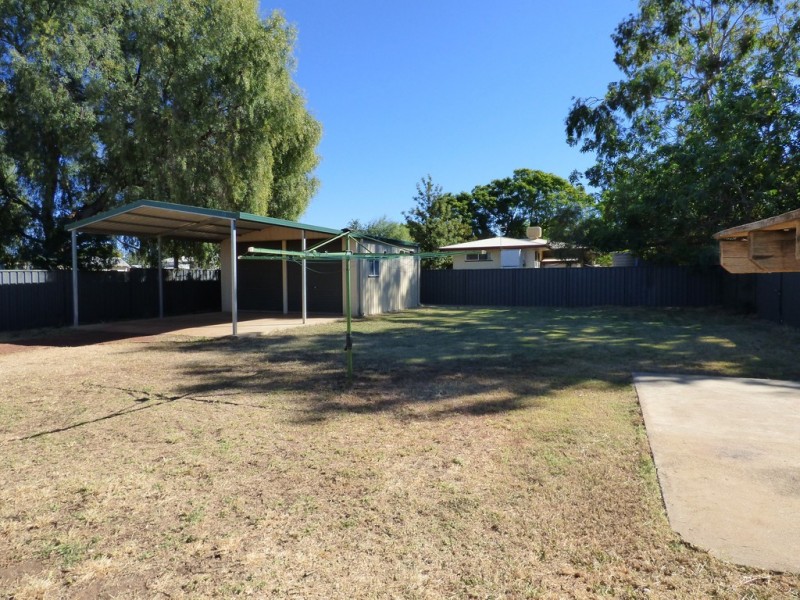 12 Robert Street, St George QLD 4487