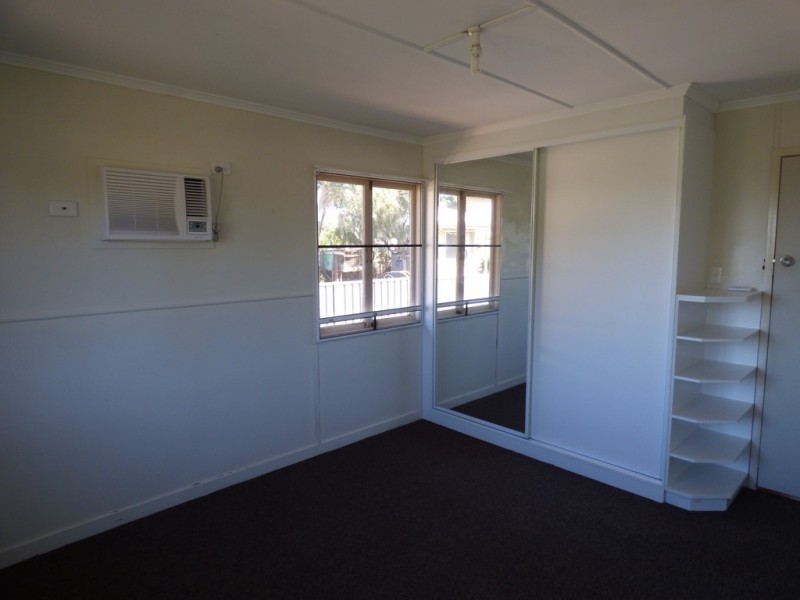 12 Robert Street, St George QLD 4487