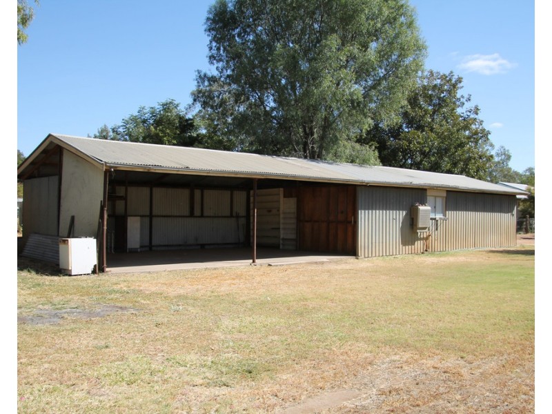160 St Georges Terrace, St George QLD 4487