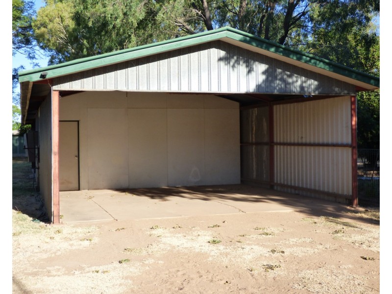 160 St Georges Terrace, St George QLD 4487