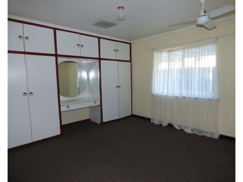 160 St Georges Terrace, St George QLD 4487