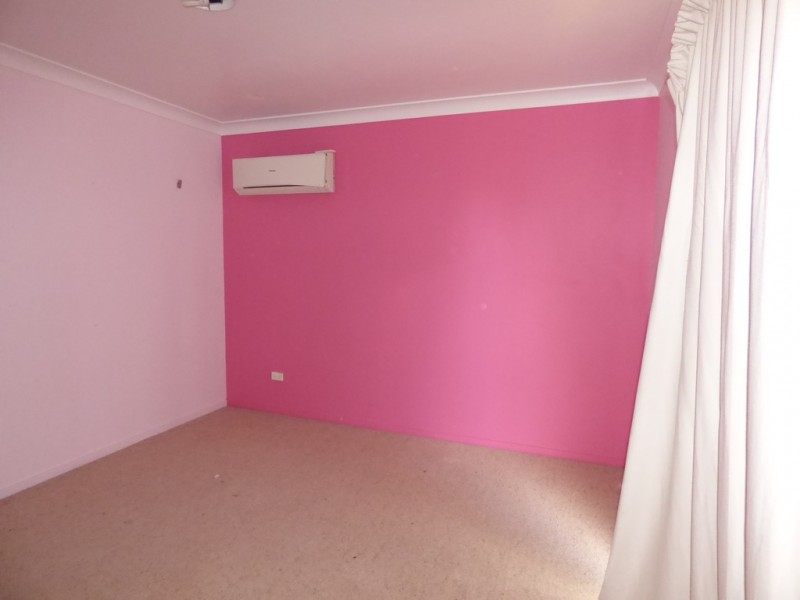 75 Church Street, St George QLD 4487