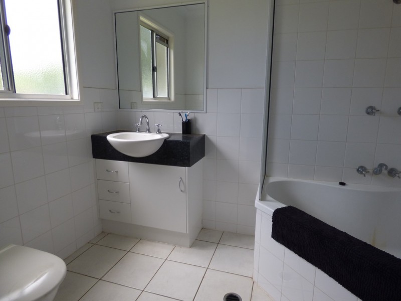 75 Church Street, St George QLD 4487