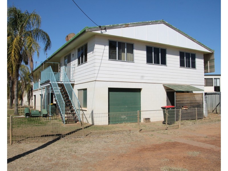 UNIT 1, 18 ALFRED STREET, St George QLD 4487