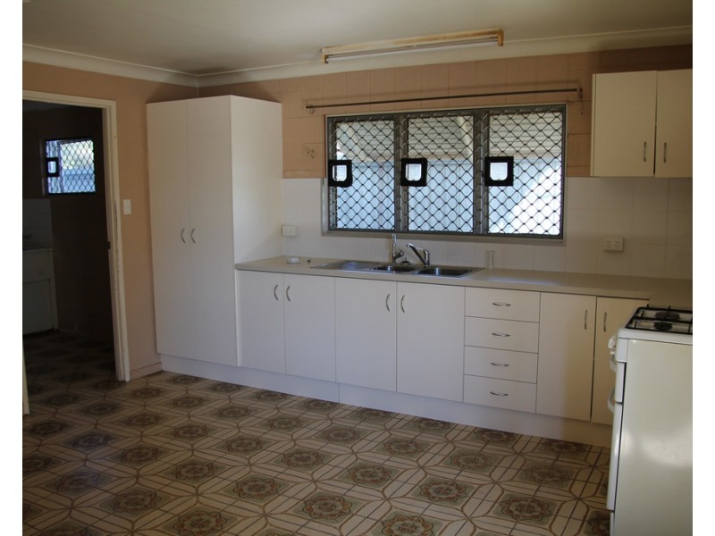 UNIT 1, 18 ALFRED STREET, St George QLD 4487