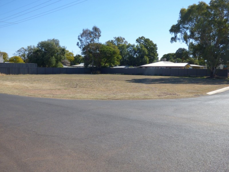 19-21 Charles Street, St George QLD 4487