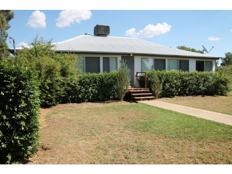 64 Scott Street, St George QLD 4487