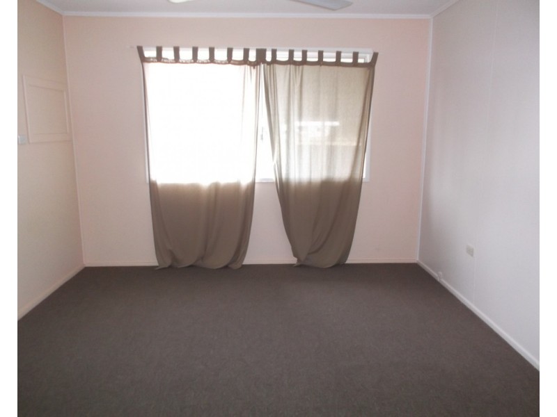 5 DAWES STREET, Dirranbandi QLD 4486