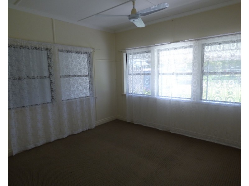 60 Moore Street, Dirranbandi QLD 4486