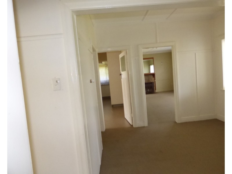 60 Moore Street, Dirranbandi QLD 4486