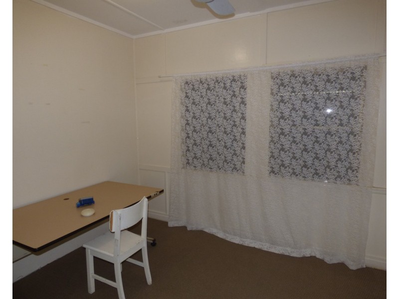 60 Moore Street, Dirranbandi QLD 4486