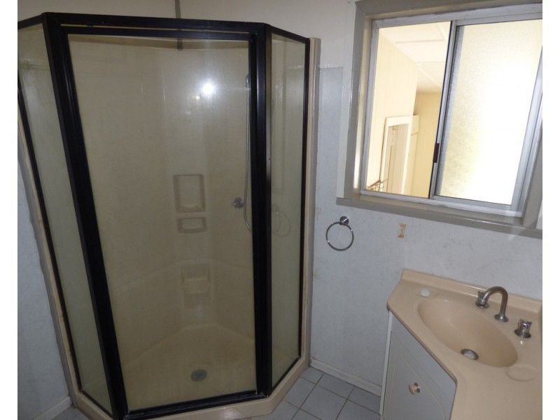 60 Moore Street, Dirranbandi QLD 4486