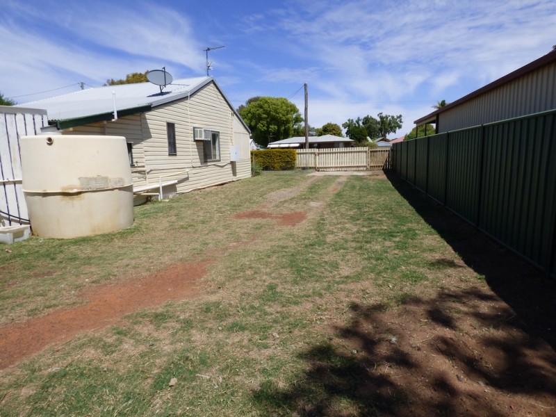 45 ROE STREET, St George QLD 4487