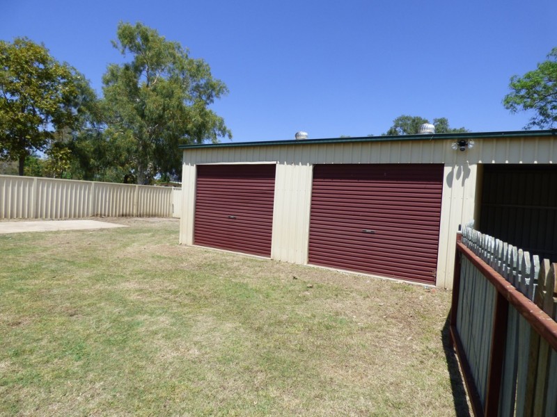 6 Andrew Street, St George QLD 4487