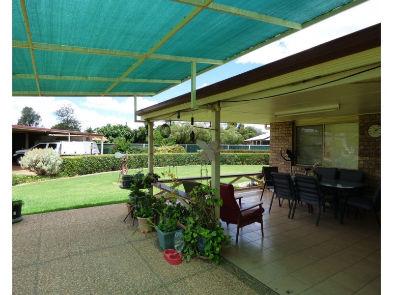 3 Taylor Street, St George QLD 4487