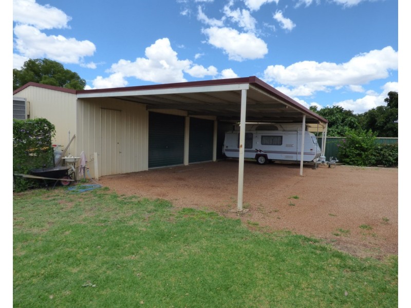 3 Taylor Street, St George QLD 4487