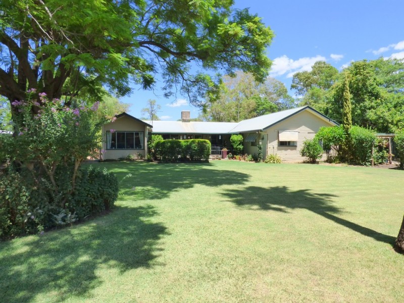 10 Church Street, St George QLD 4487