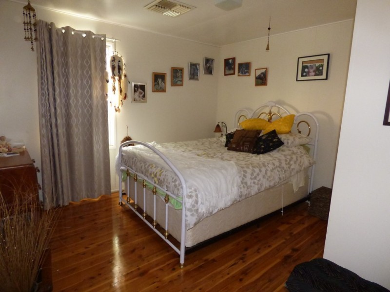 10 Church Street, St George QLD 4487