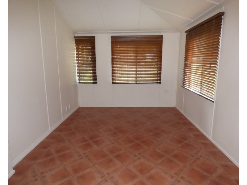 129 Victoria Street, St George QLD 4487