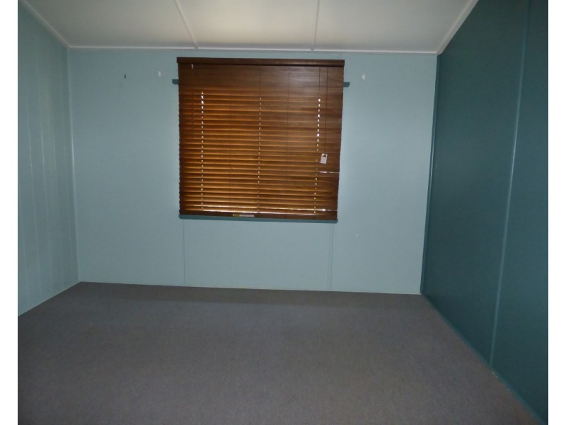 129 Victoria Street, St George QLD 4487