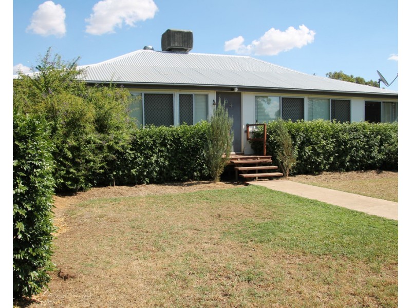 64 Scott Street, St George QLD 4487
