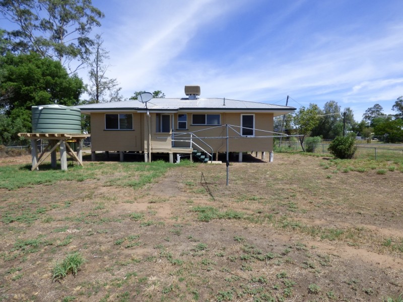 18 Lignum Avenue, Dirranbandi QLD 4486