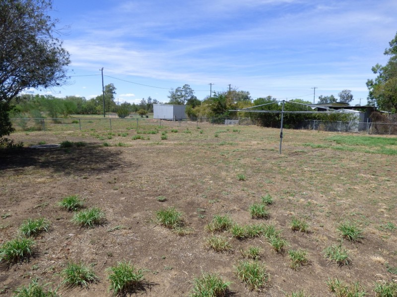 18 Lignum Avenue, Dirranbandi QLD 4486